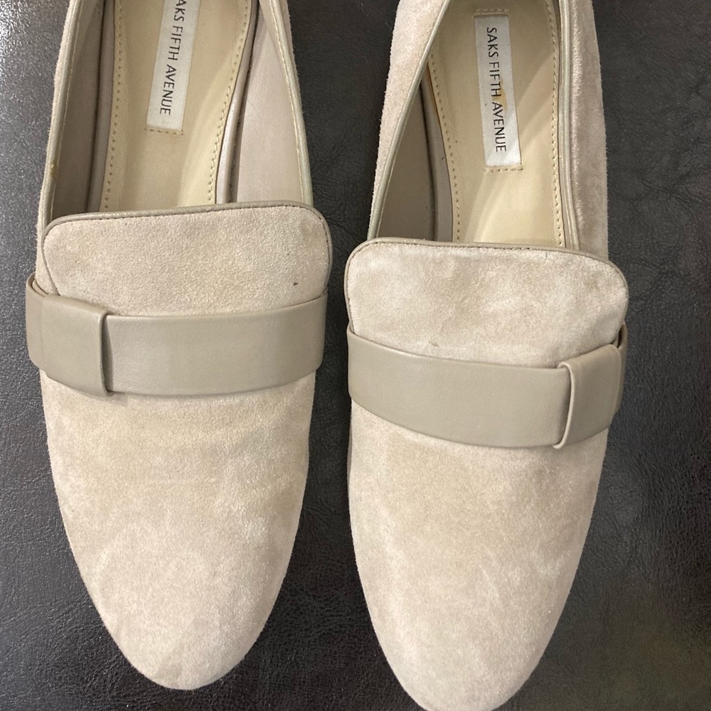 Suede shoes Saks Fifth Avenue size 9 women